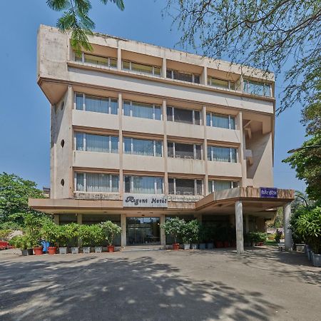 Regent Hotel Andheri Мумбай Екстериор снимка