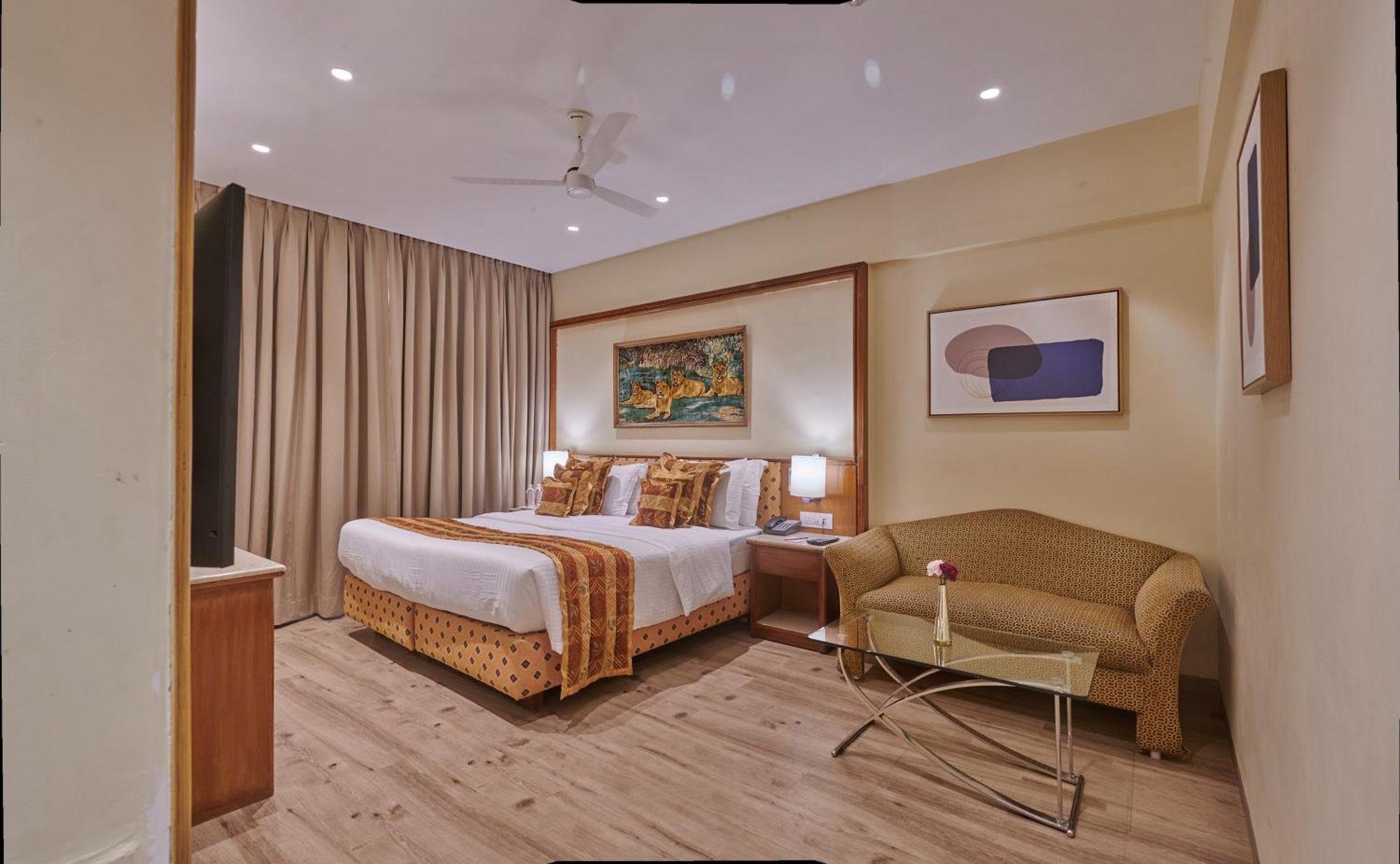 Regent Hotel Andheri Мумбай Екстериор снимка