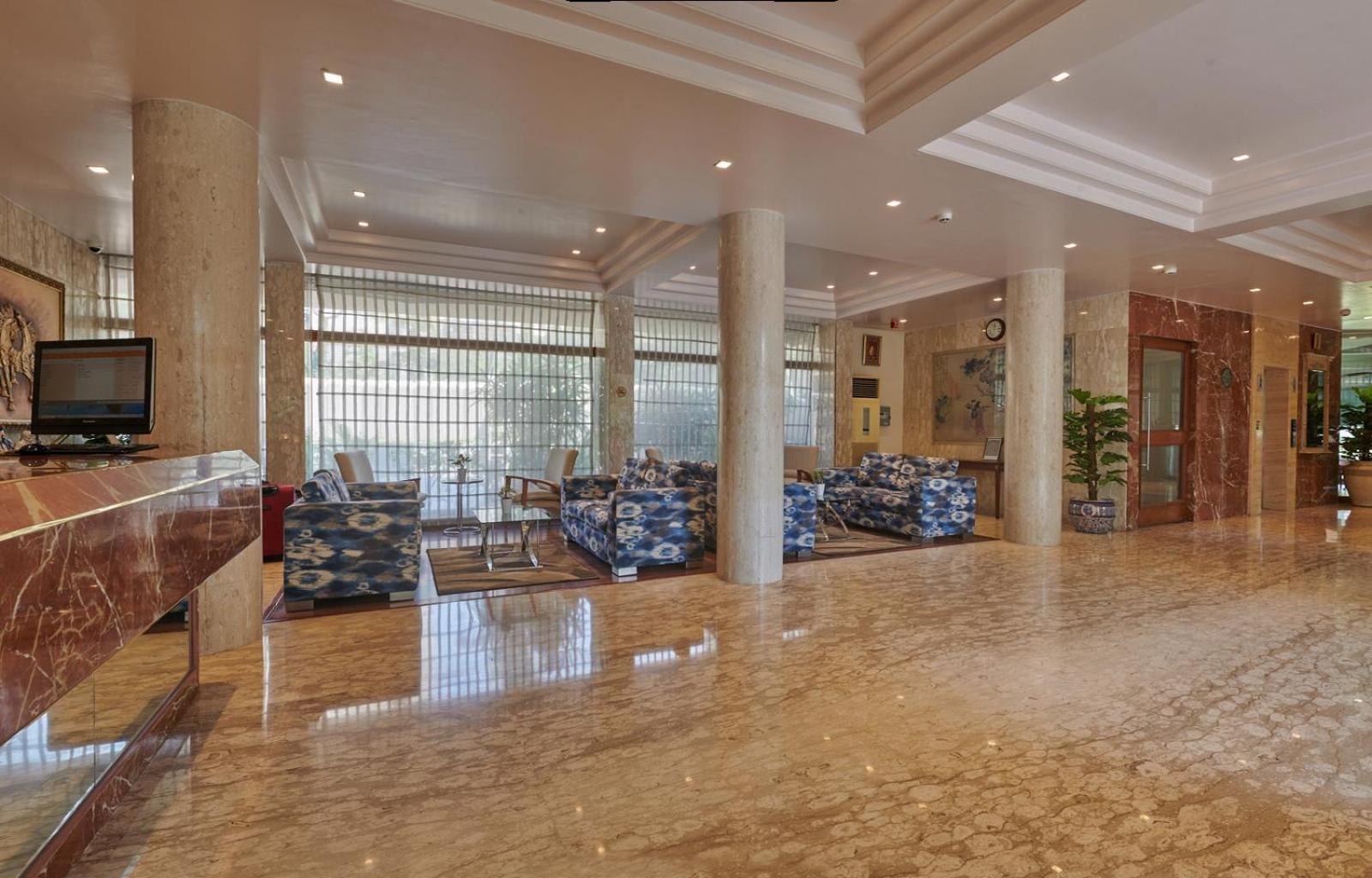 Regent Hotel Andheri Мумбай Екстериор снимка