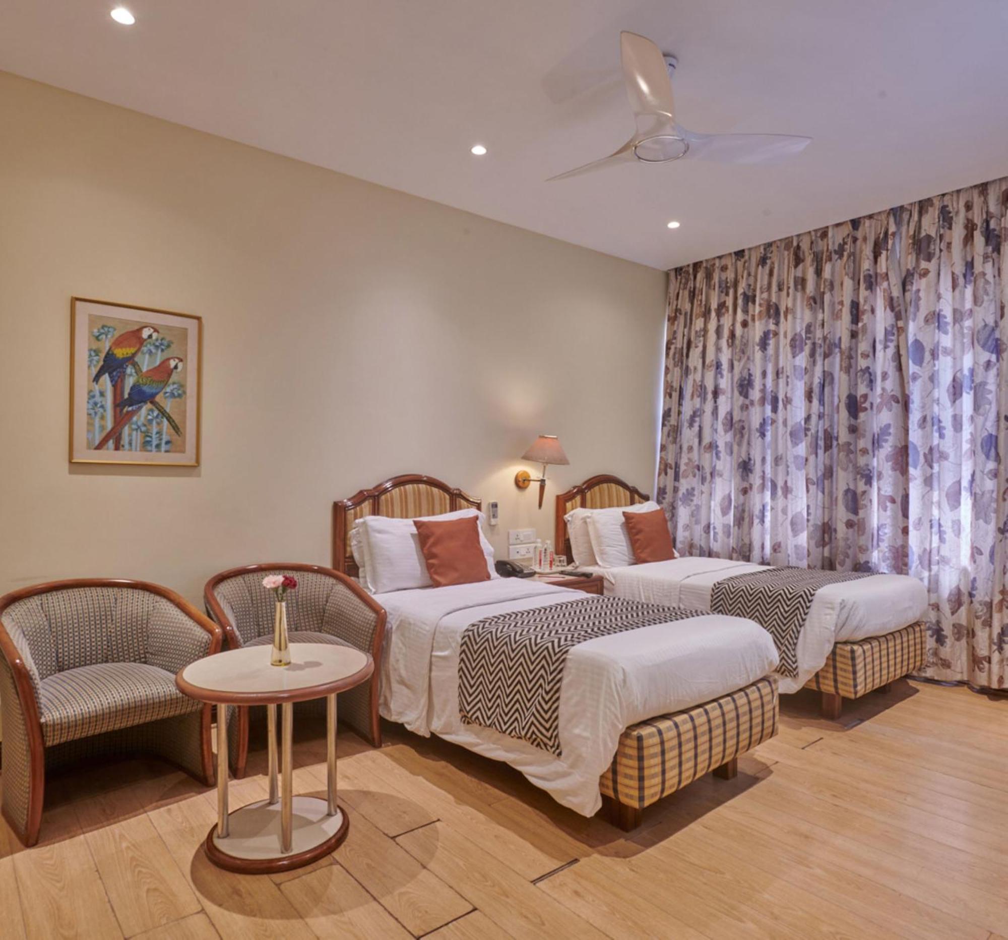 Regent Hotel Andheri Мумбай Екстериор снимка