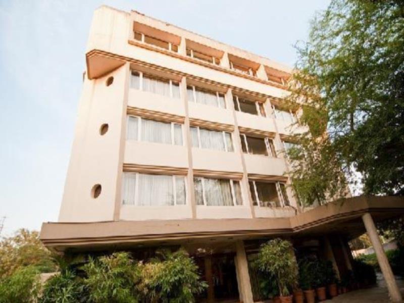 Regent Hotel Andheri Мумбай Екстериор снимка
